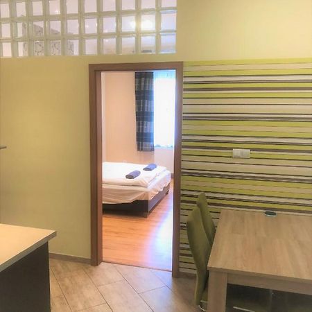 Corvin Square Apartment บูดาเปสต์ ภายนอก รูปภาพ