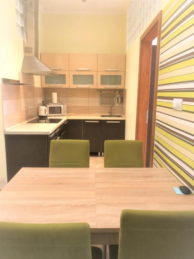 Corvin Square Apartment บูดาเปสต์ ภายนอก รูปภาพ